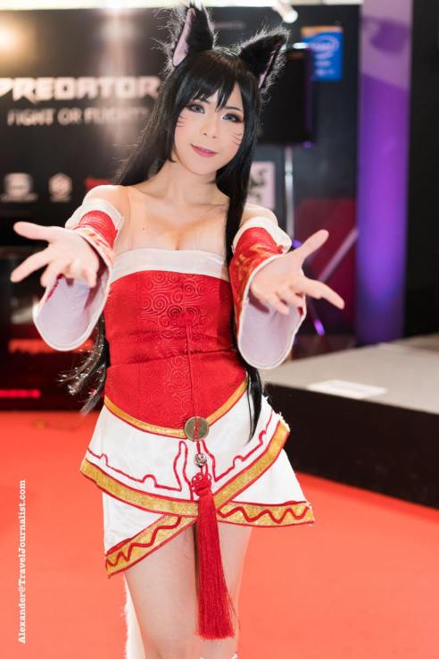 Beautiful-Thai-Girl-Mobile-Game-Show-Bangkok-2015-24